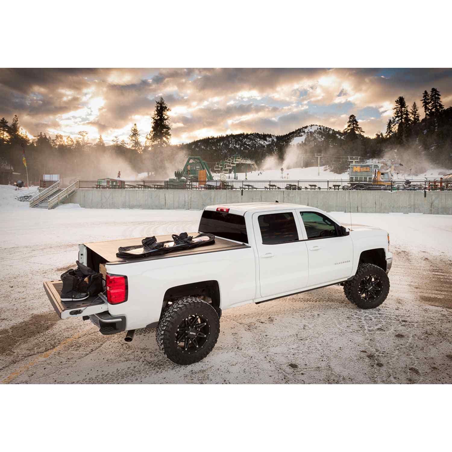 BAK Revolver X2 GMC Silverado/Sierra 1500 Hard Roll-up Tonneau Cover - Image 12