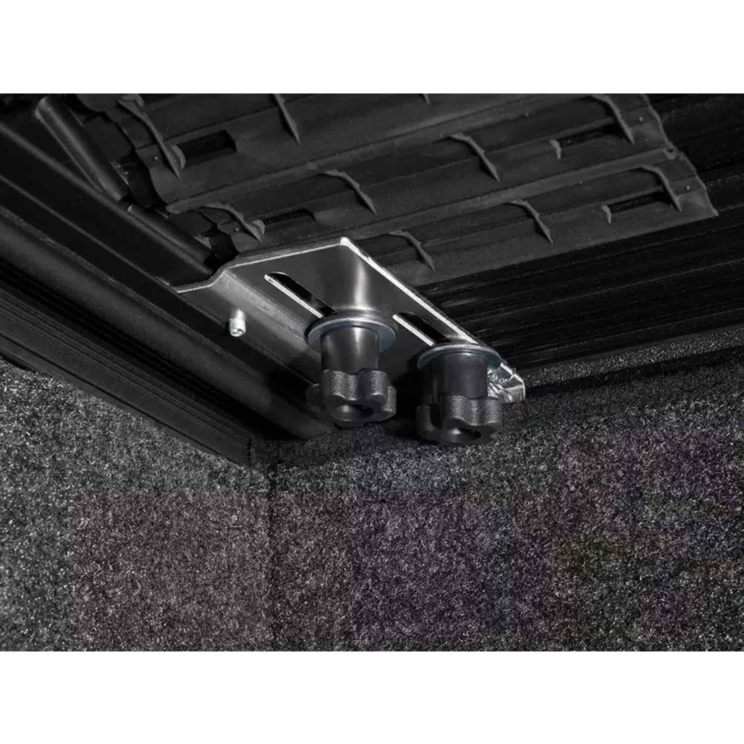 BAK Revolver X4s GMC Silverado/Sierra Hard Roll-up Tonneau Bed Cover - Image 6