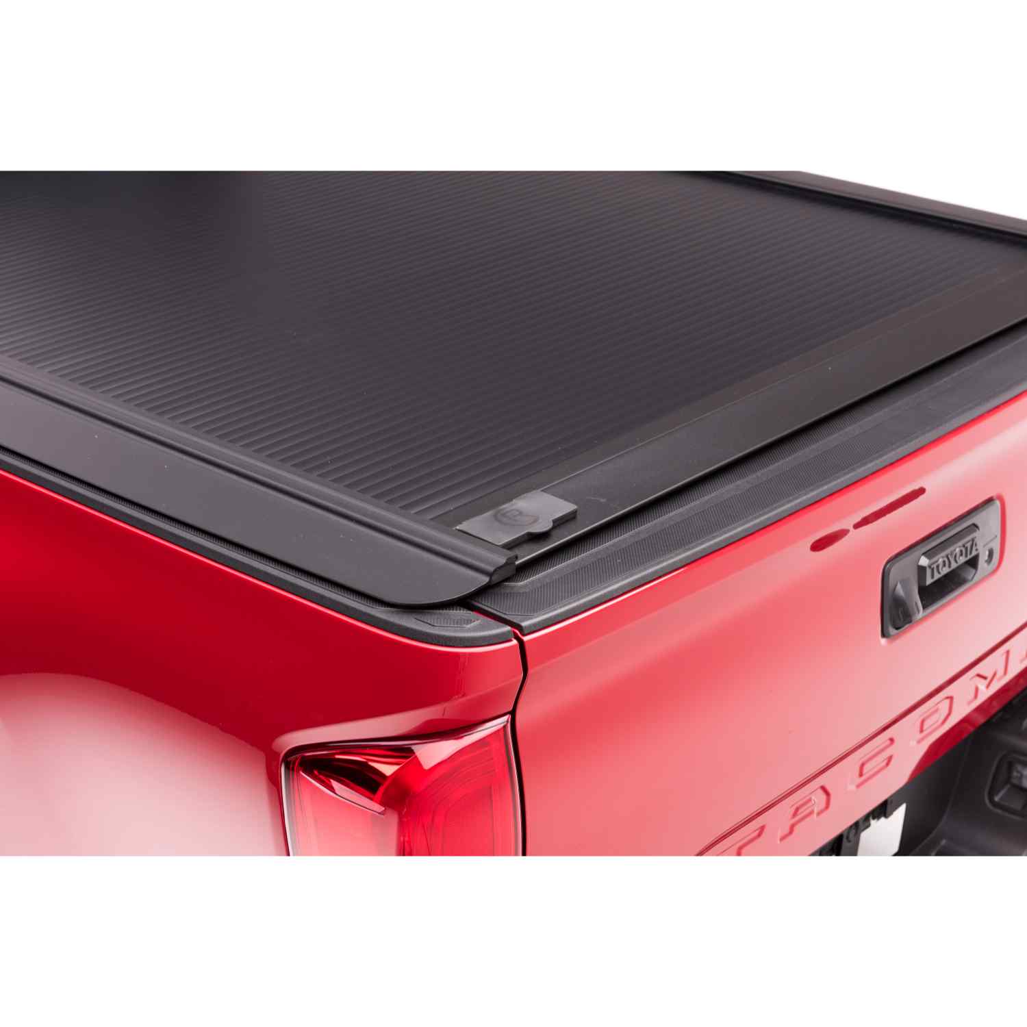 RetraxONE MX Tacoma Manual Retractable Tonneau Cover - Image 10