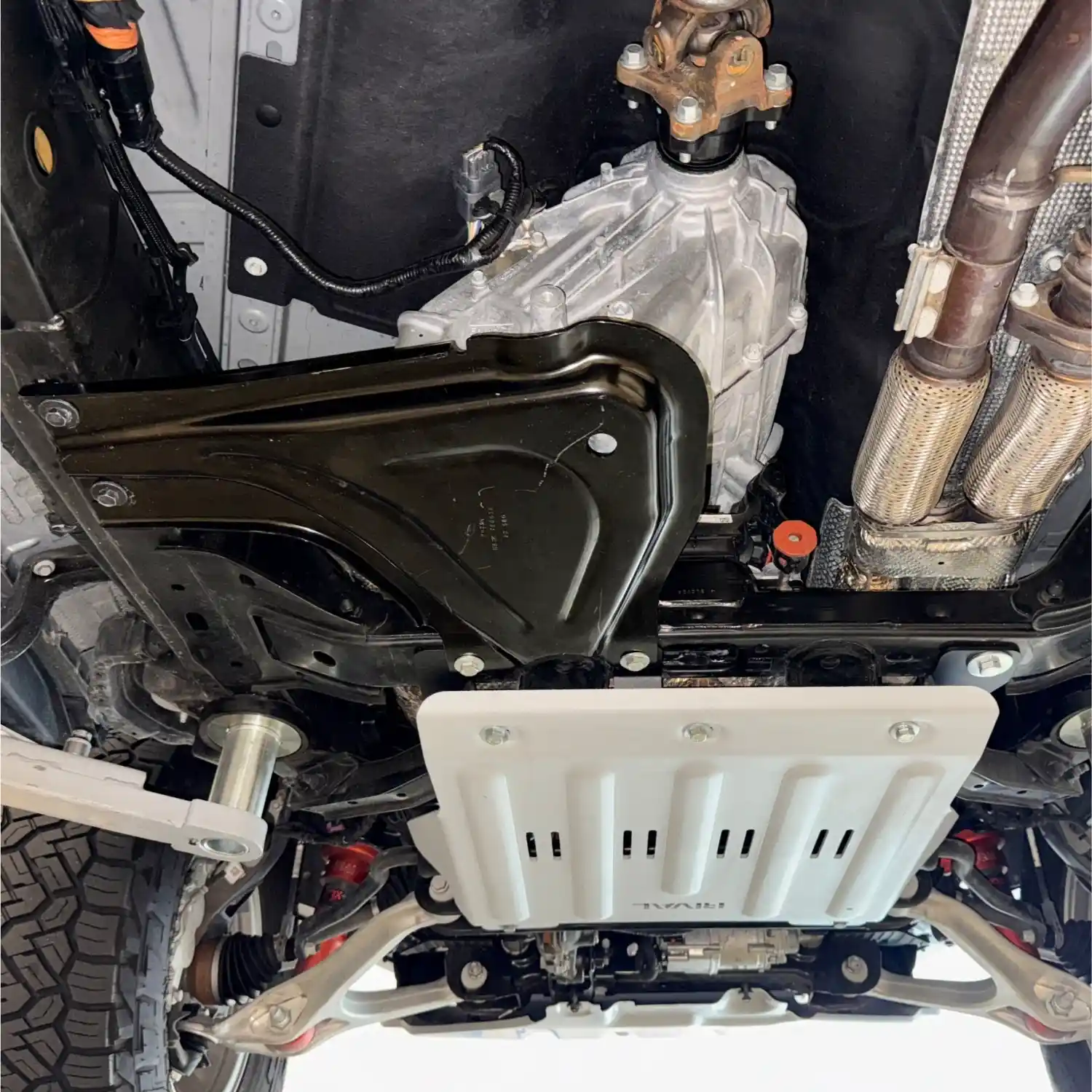RIVAL Aluminum Transmission Skid Plate 2024+ Ford Ranger FX4 | 2021+ Ford Bronco - Image 5