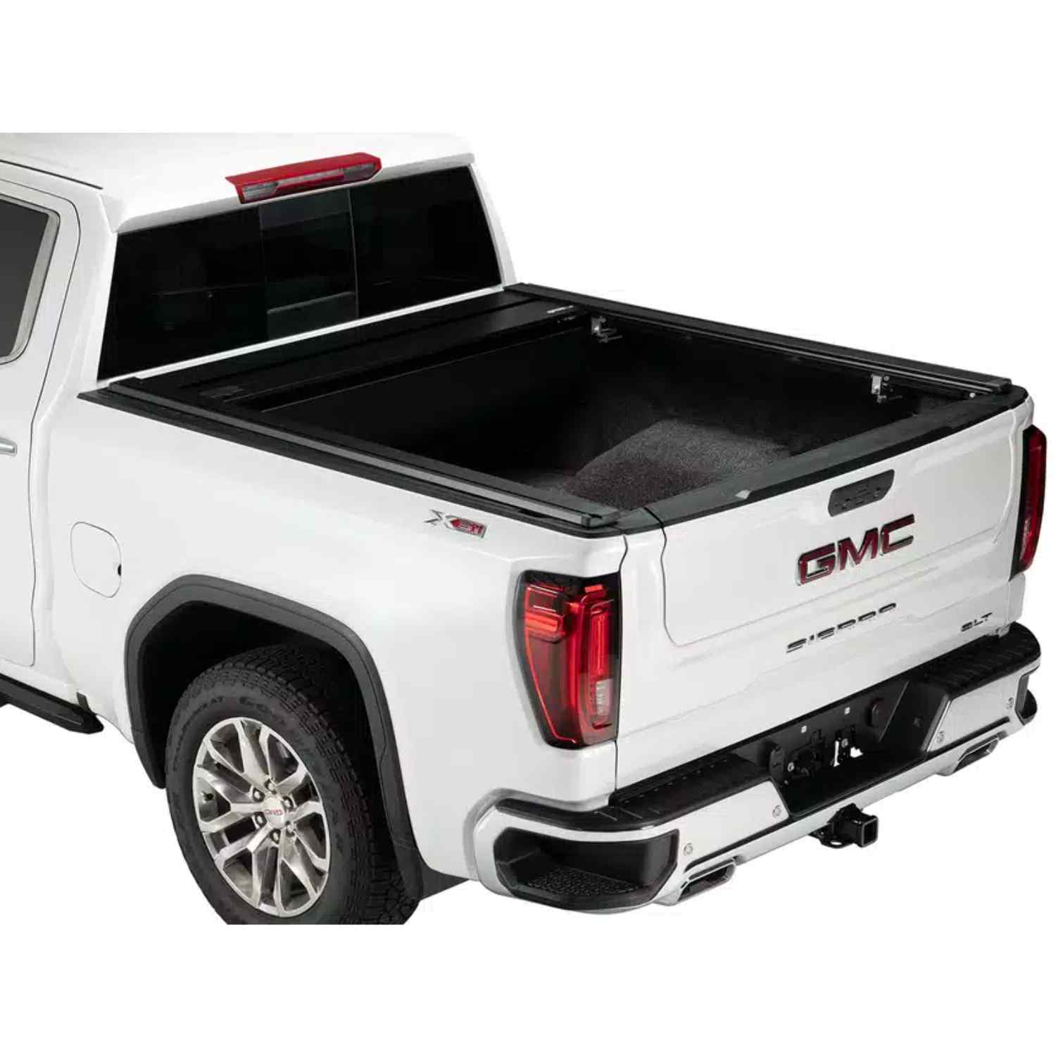 RetraxPRO XR GMC And Chevy 1500 Manual Retractable Tonneau Cover - Image 3