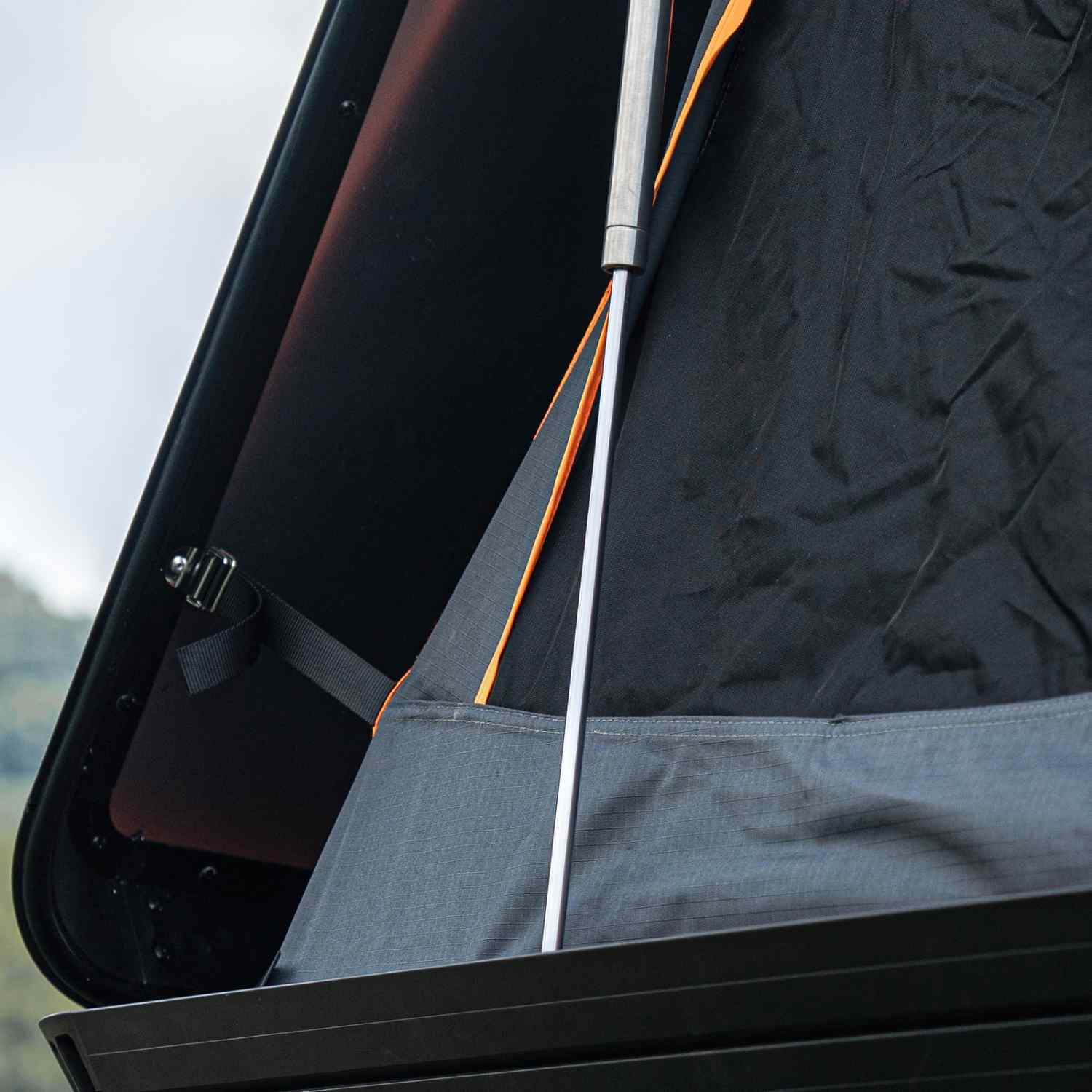 Trustmade Pioneer Fold-out Hard Shell Rooftop Tent - Image 6